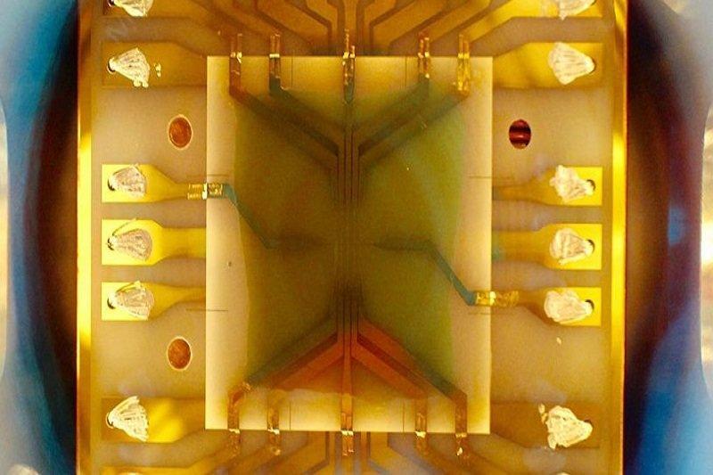 ایجاد حالت پنجم ماده در فضا برای اولین بار ایجاد حالت پنجم ماده در فضا برای اولین بار