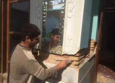 شروع مرمت تزئینات گچی بنای تاریخی امامزاده احمد(ع) اصفهان