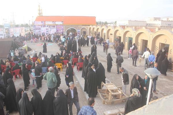 نمایشگاه صنایع دستی و سوغات محلی شهرستان سرایان پذیرای گردشگران در نوروز 1398