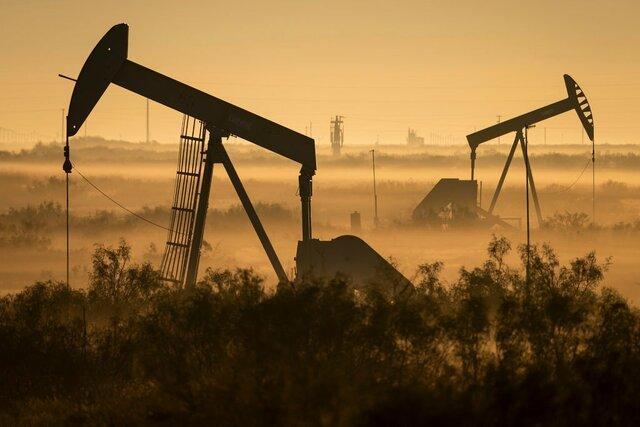 سقوط قیمت نفت درپی کندی اقتصاد جهانی