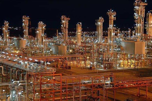کیش و مات تحریم های نفتی در انتظار تصمیم نمایندگان مجلس، کیش و مات تحریم های نفتی در انتظار تصمیم نمایندگان مجلس، توسعه پتروپالایشگاه ها پادزهر تحریم ها