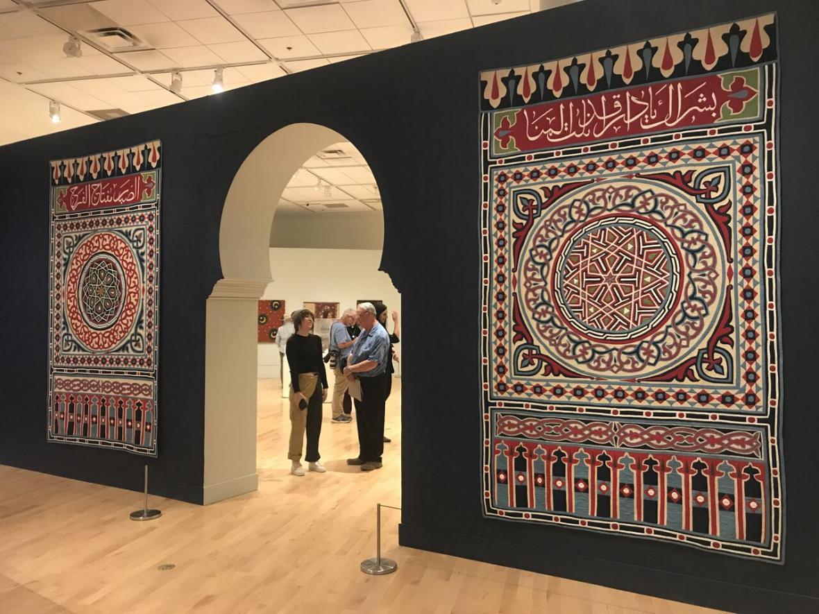 خبرنگاران نمایش هنر اسلامی در موزه هنر فیلبروک آمریکا
