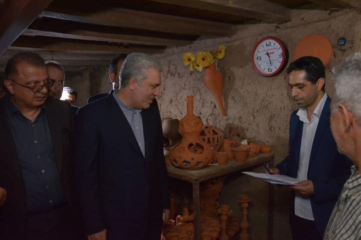 بازدید رئیس سازمان میراث فرهنگی از دهکده سفال در تنکابن