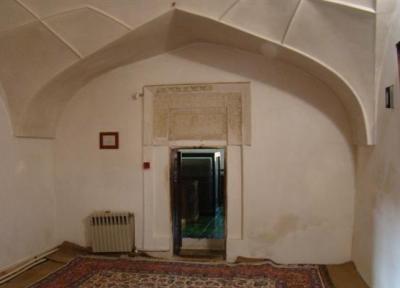 تزیینات آرامگاه خواجه محی الدین محمد در اردبیل مرمت می گردد