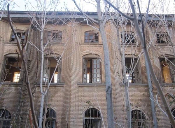 تملک اولین بانک استان مرکزی در مجموعه بازار تاریخی اراک تملک