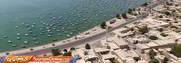 قایق بادبانی قدیمی بندر کنگ هتل می شود قایق بادبانی قدیمی بندر کنگ هتل می گردد