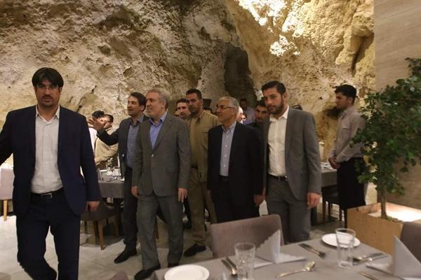 معاون رئیس جمهوری از مجموعه گردشگری باکویه شیراز بازدید کرد