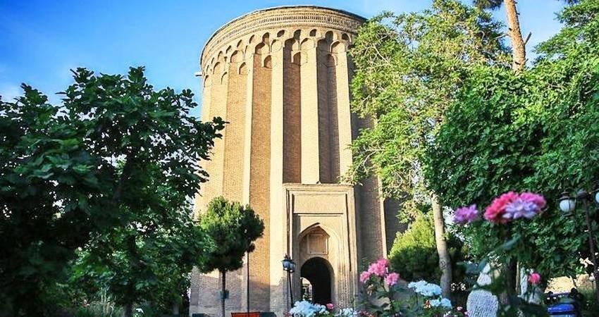 راز ساعتی که در دل برج طغرل نهفته است راز ساعتی که در دل برج طغرل نهفته است