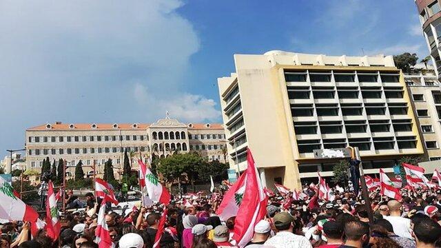 یازدهمین روز اعتراضات در لبنان، منابع نزدیک به حریری: 24 ساعت آینده سرنوشت ساز است