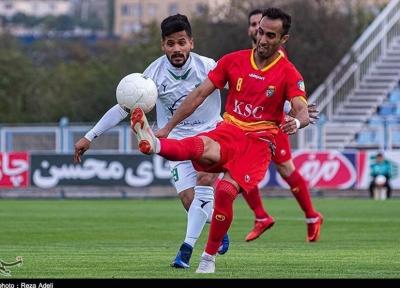قاسمی نژاد: وقت تلف کردن بازیکنان پرسپولیس عجیب بود، هزینه خیلی از تیم ها با فولاد قابل قیاس نیست