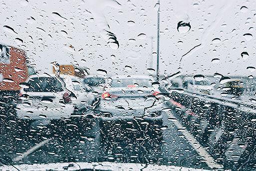 شرایط راه ها ، برف و باران در جاده های بیش از 10 استان