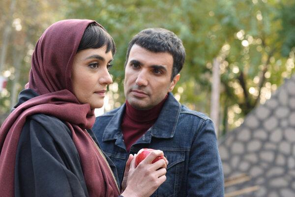 دلیل بازماندن نیلگون از سی وهشتمین جشنواره فیلم فجر