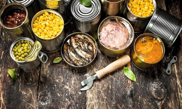 غذا های کنسروی منشاءاین بیماری است غذا های کنسروی منشاءاین بیماری است