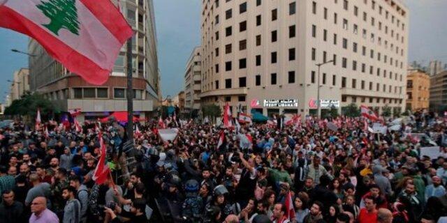 دومین شب اعتراضات در لبنان به خشونت کشیده شد؛ 45 زخمی
