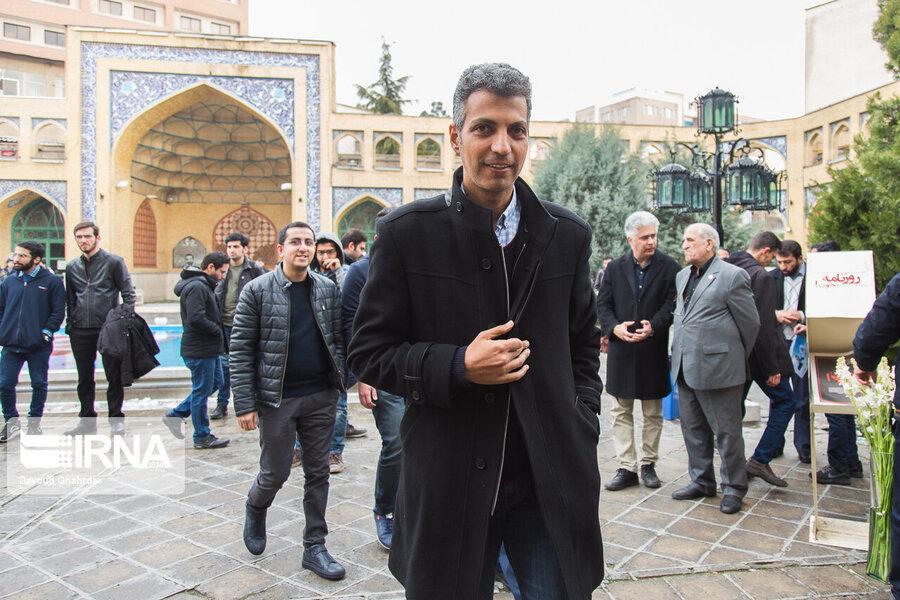 تصاویر ، عادل و عارف در یادبود فارغ التحصیلان جان باخته شریف در سانحه سقوط هواپیما