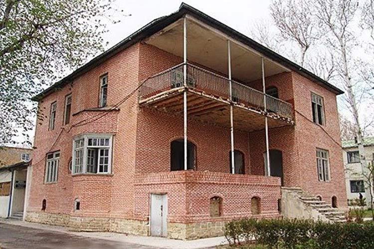 آغاز عملیات ترمیم و به سازی نخستین دانشکده طب ایران شروع عملیات ترمیم و به سازی نخستین دانشکده طب ایران
