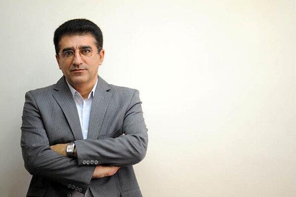 قادر آشنا مجددا به مدیریت تئاتر بازگشت قادر آشنا مجددا به مدیریت تئاتر بازگشت