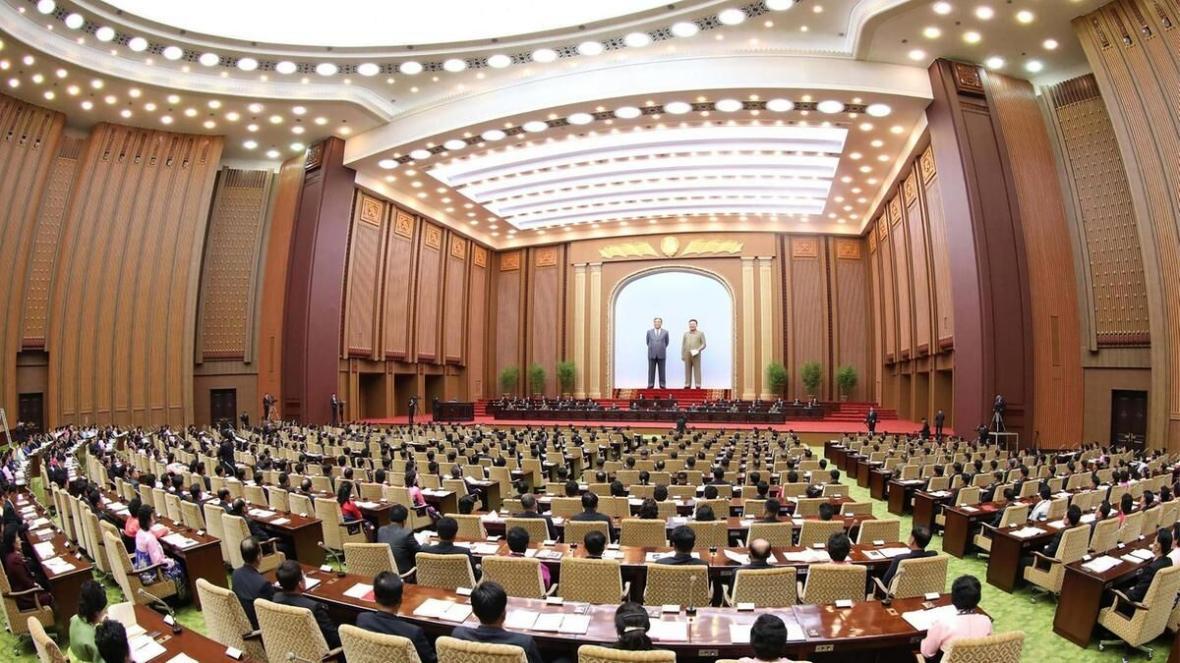 خبرنگاران رهبر کره شمالی ترکیب کمیسیون عالی دولتی را تغییر داد