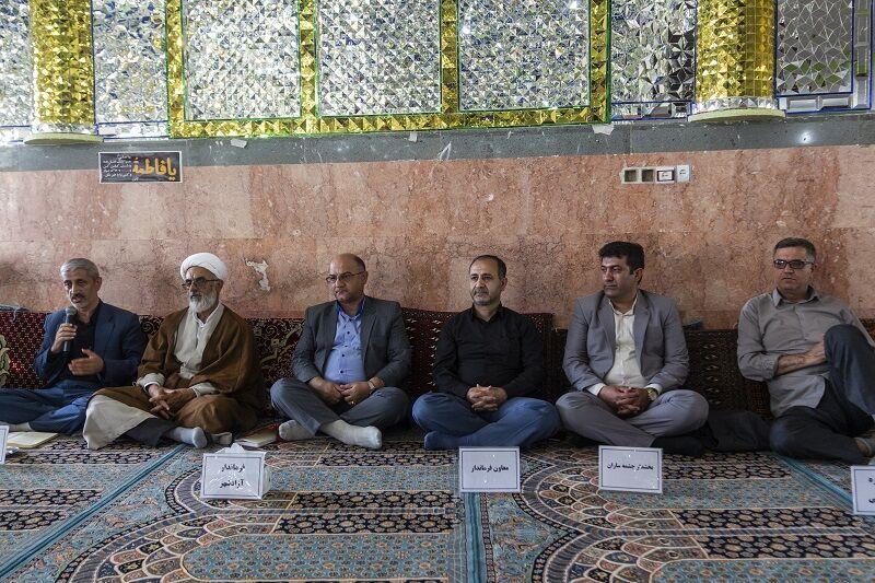 خبرنگاران کوشش برای برطرف محرومیت چهار روستای آزادشهر