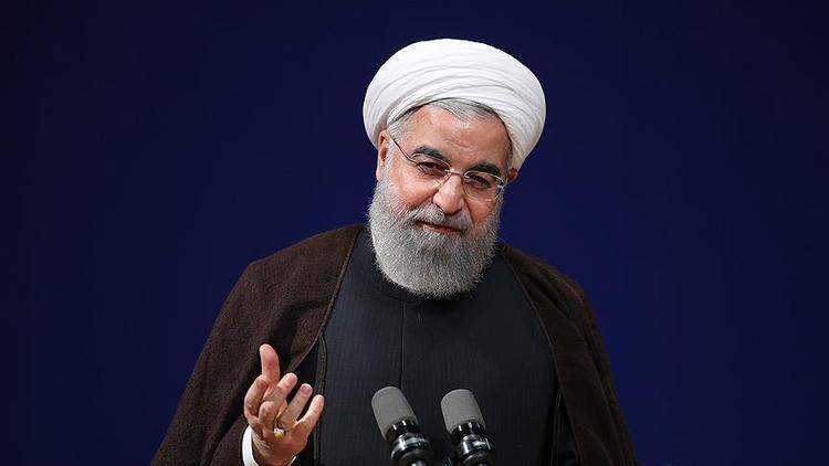 روحانی: بورس را محکم نگه می داریم روحانی: بورس را محکم نگه می داریم