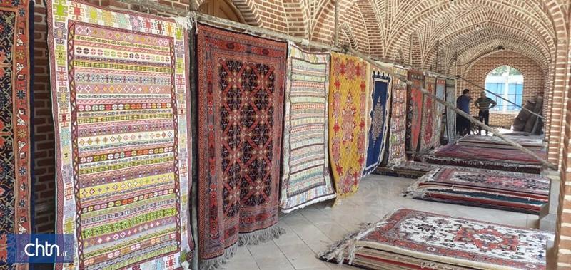 نمایشگاه صنایع دستی در بقعه شیخ حیدر مشگین شهر برپا شد