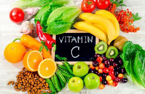 ویتامین C و 6 دلیل برای مصرف منظم آن