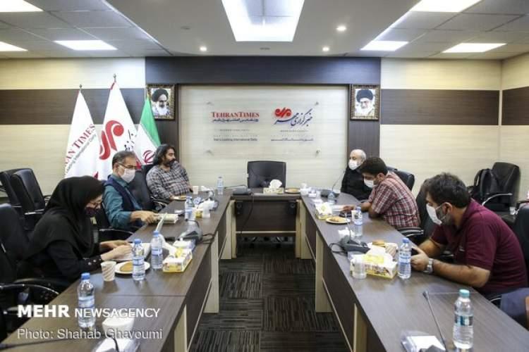 شاعر جنگ با پایان جنگ متوقف نمی شود، مرجعی تازه برای شعر شاعر جنگ با پایان جنگ متوقف نمی شود، مرجعی تازه برای شعر انقلاب