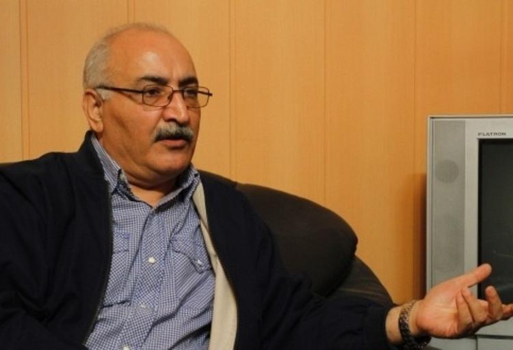 بهمن مفید دق مرگ شد بهمن مفید دق مرگ شد