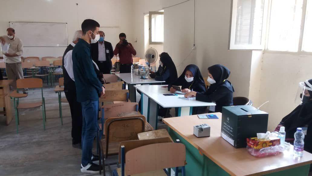 خبرنگاران بیش از 200 ناظر بهداشتی بر انتخابات اصفهان نظارت داشتند