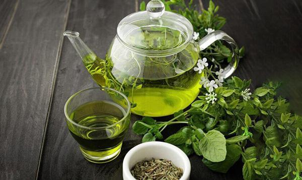 عوارض چای سبز!! عوارض چای سبز!!