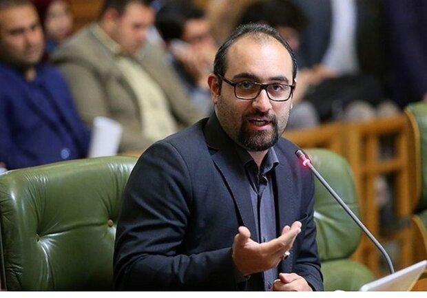 نظری: دولت در باطن اراده ای برای تعطیلی تهران نداشته است نظری: دولت در باطن اراده ای برای تعطیلی تهران نداشته است