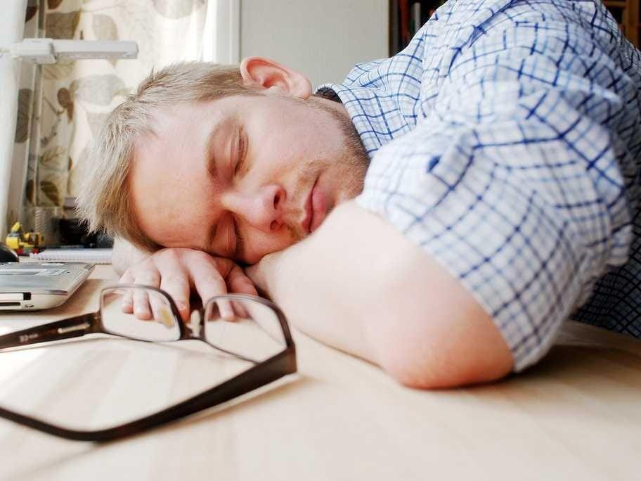 احساس خستگی می کنید؟ شاید این 13 کار را انجام نمی دهید!