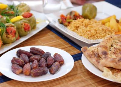 چاق نشویم و سالم بمانیم؛ در ماه رمضان چه چیزهایی بخوریم؟