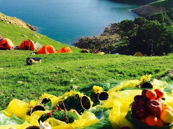 دشت سوسن، قطعه ای از بهشت دشت سوسن، قطعه ای از بهشت