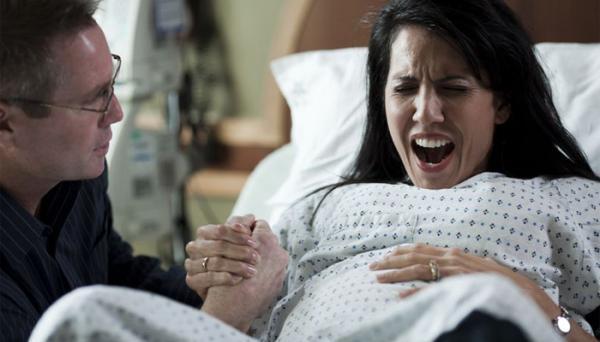 چگونه علائم زایمان را تشخیص دهیم؟ چگونه علائم زایمان را تشخیص دهیم؟