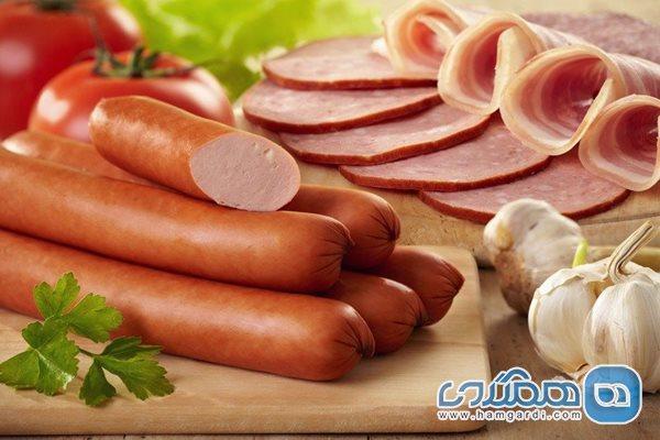 این افراد به سوسیس و کالباس لب نزنند!