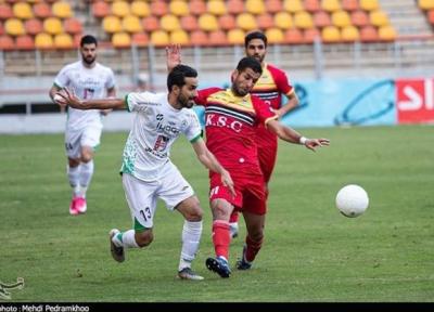 هافبک فولاد به طرفدار پیوست