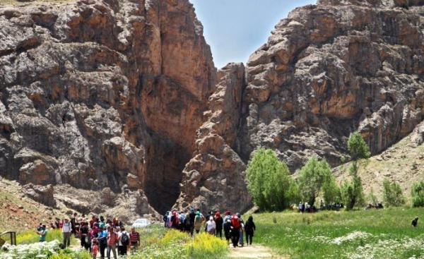 جاهای دیدنی فیروزکوه ، از شهرهای دیدنی اطراف تهران