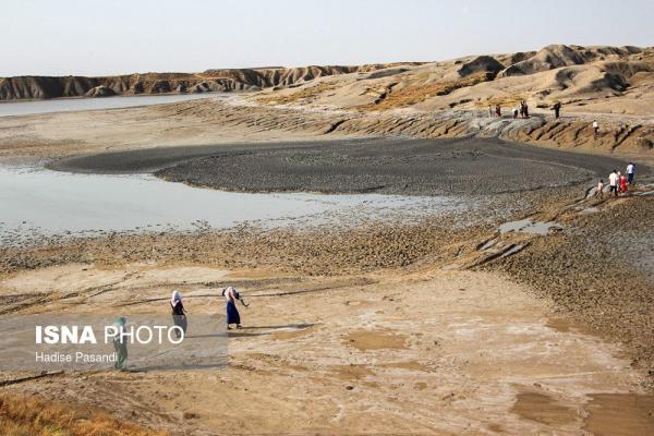 گل فشان قارنیارق از جاذبه های بیاد ماندنی استان گلستان